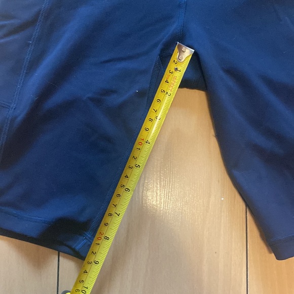 Lululemon Navy Blue Biking Shorts with Pockets - Picture 4 of 7